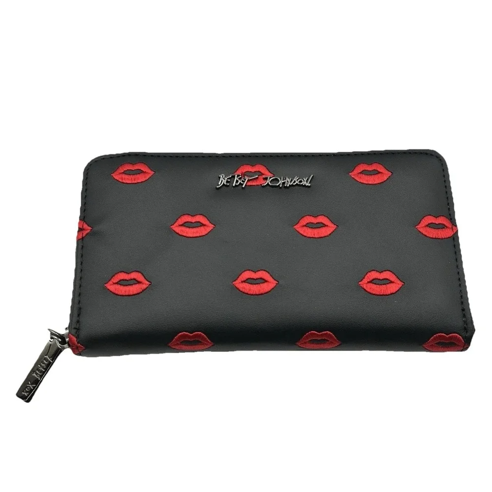Betsey Johnson Red Lips Zip Around Wristlet Wallet Black Gift Box